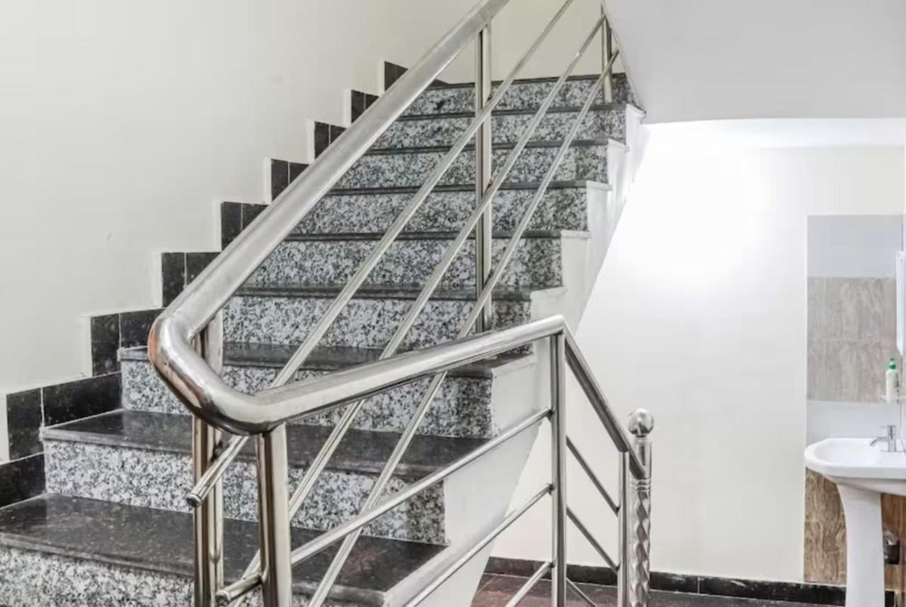 Goroomgo Hotel Planet Bhubaneswar Zewnętrze zdjęcie